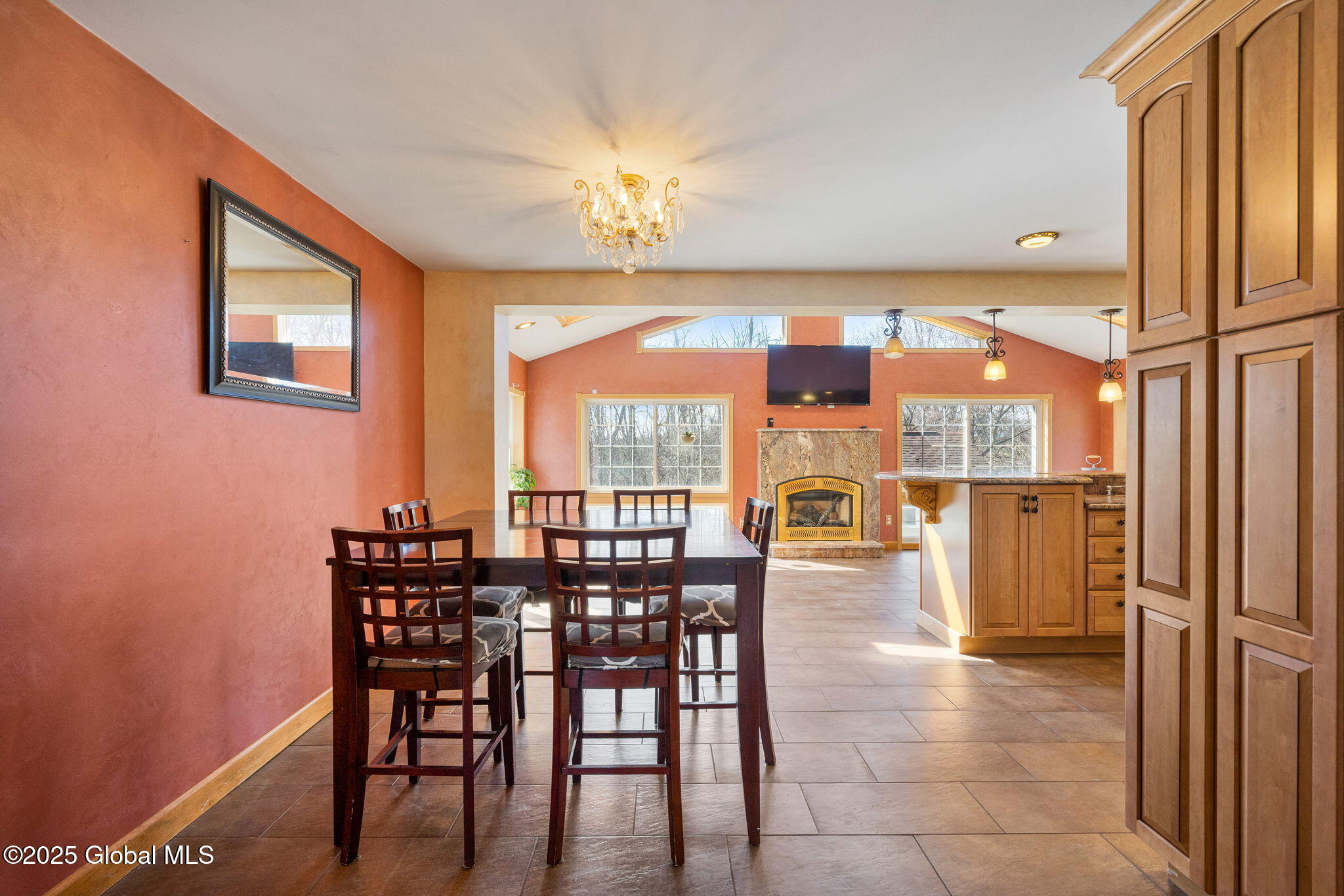 532 Boght Road Colonie, NY 12047 - Photo 7 of 53 10-web-or-mls-532-boght-rd