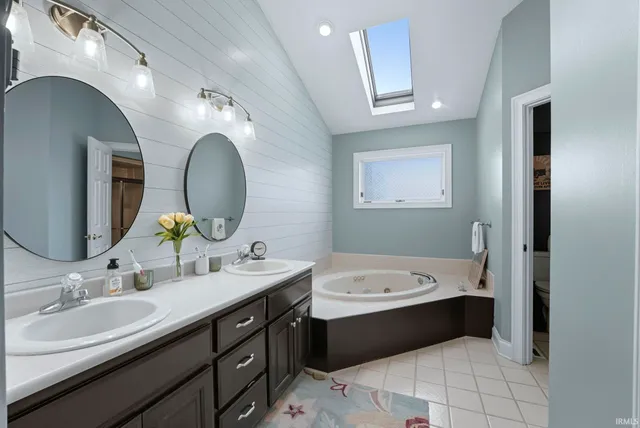 $459,000 | 303 Hunters Ridge, Auburn, IN 46706