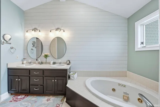 $459,000 | 303 Hunters Ridge, Auburn, IN 46706