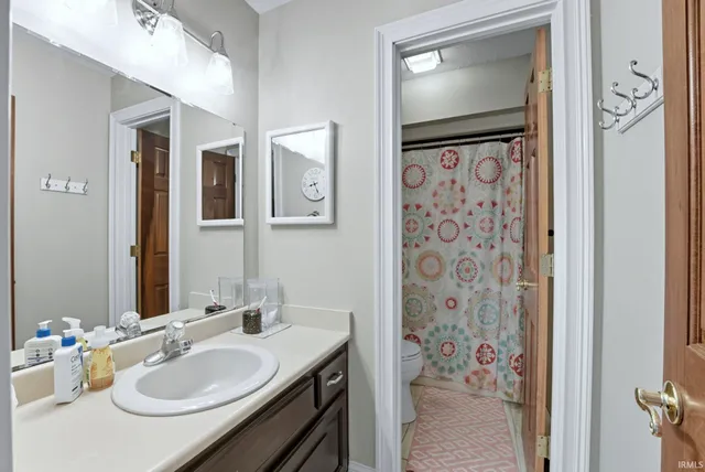 $459,000 | 303 Hunters Ridge, Auburn, IN 46706