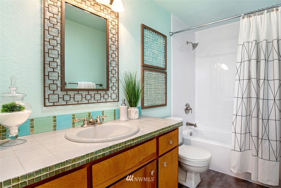 16916 17th Avenue Southeast Bothell, WA 98012 - Photo 14 of 25 Gallery Image 14
