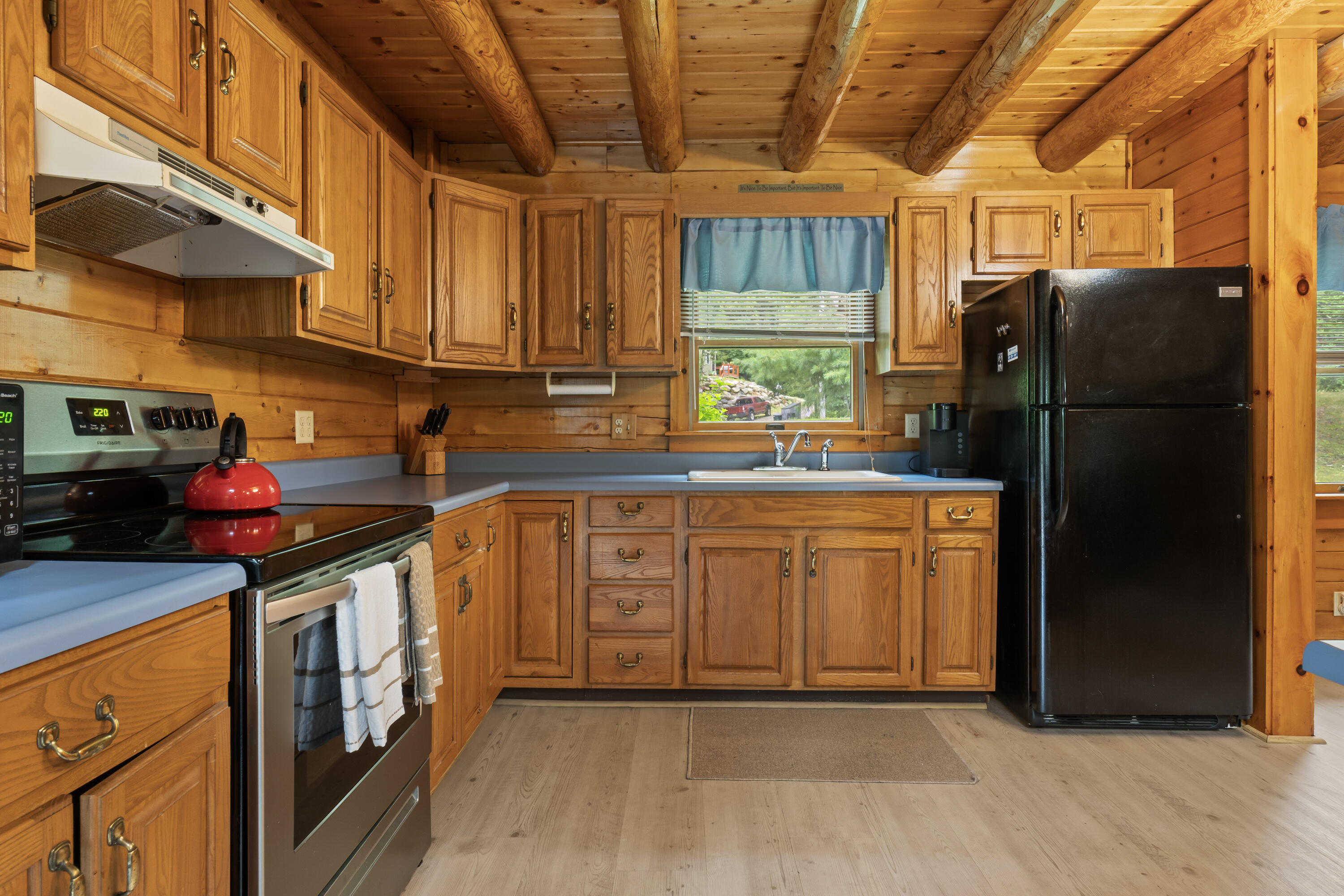 82 Hoyt Road Limerick, ME 04048 - Photo 16 of 34 82 Hoyt Rd_142