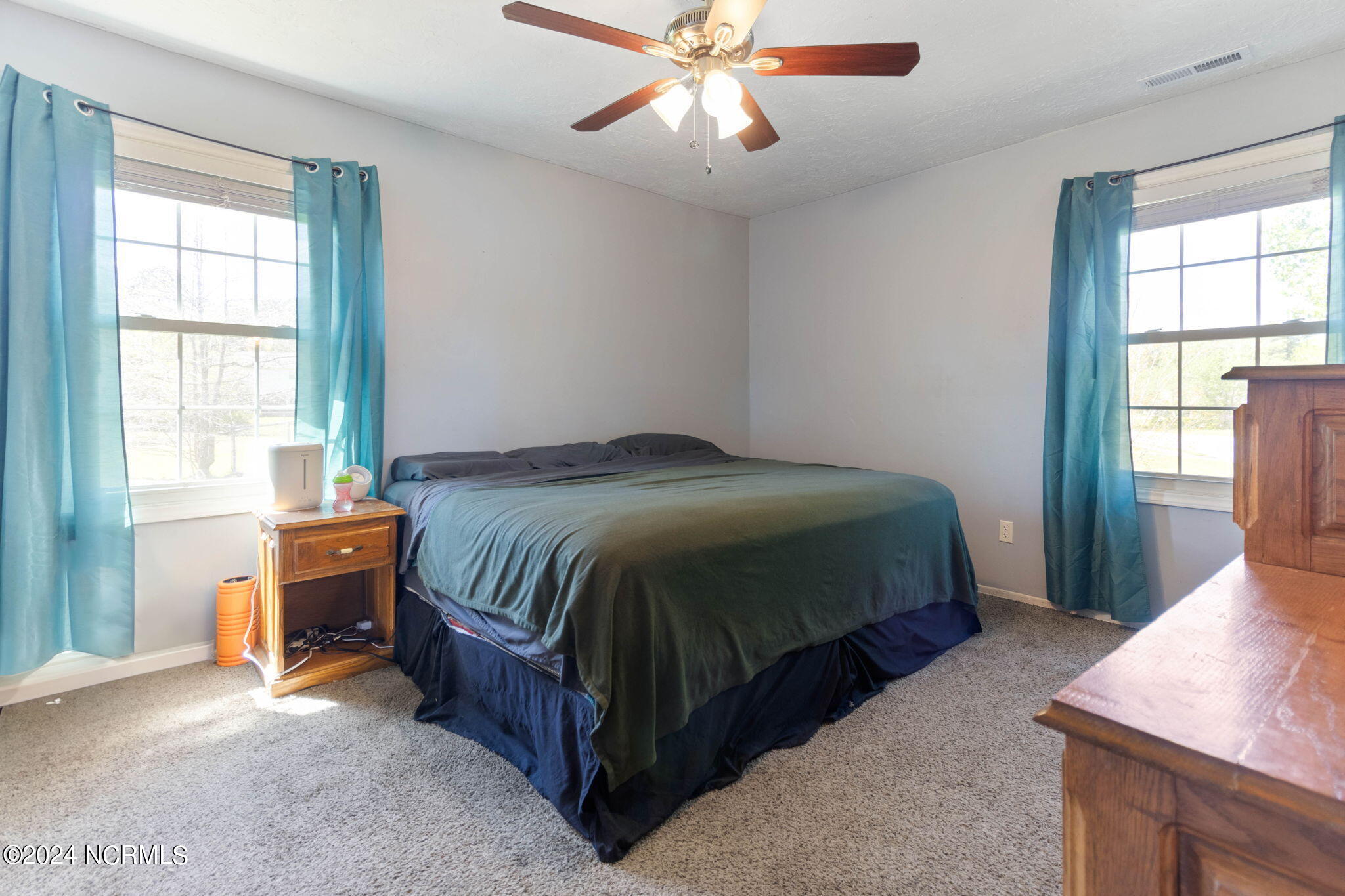 531 Wisteria Road Jacksonville, NC 28546 - Photo 16 of 28 16-web-or-mls-IMG_8191RE