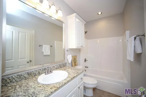 $215,000 | 11516 Cottageview Lane, Baton Rouge, LA 70816