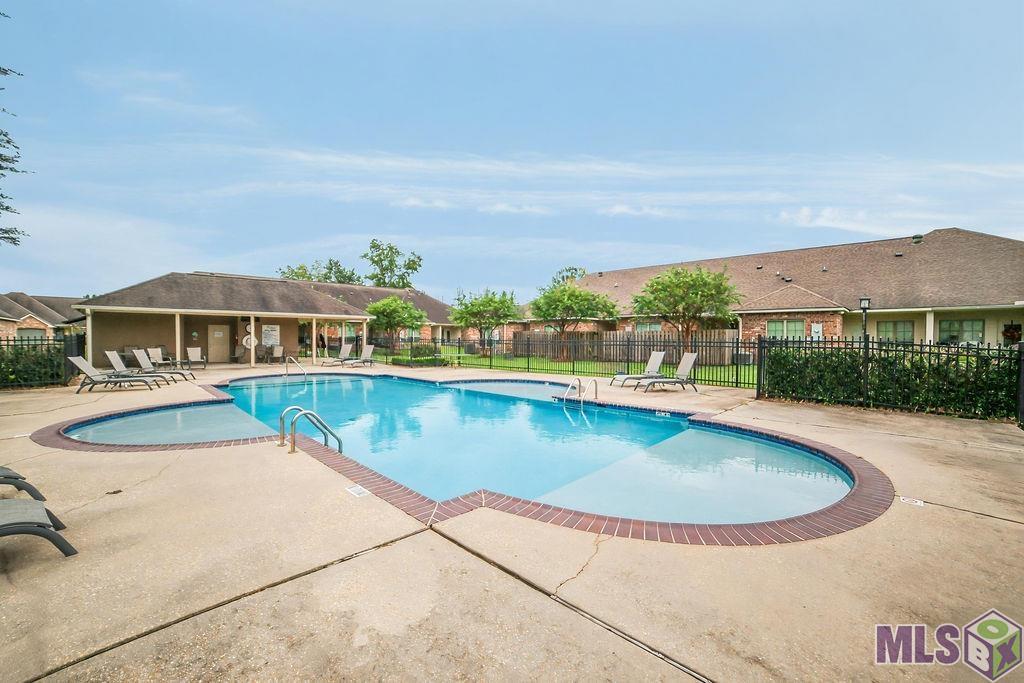11516 Cottageview Lane Baton Rouge, LA 70816 - Photo 14 of 15 Community Pool