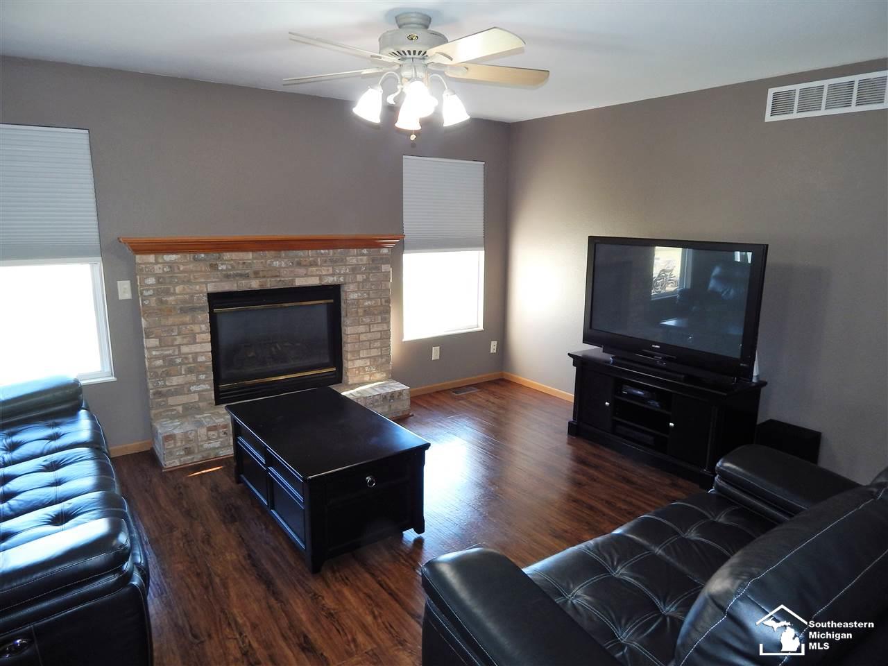 785 Hunting Creek Road, Unit CREEKS Temperance, MI 48182 - Photo 2 of 16 Gallery Image 2