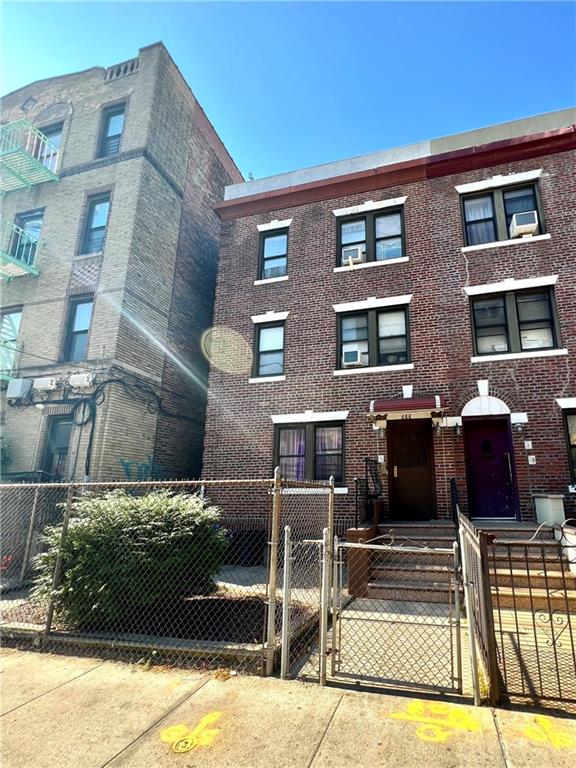688 Rogers Avenue Brooklyn, NY 11226 - Photo 2 of 14
