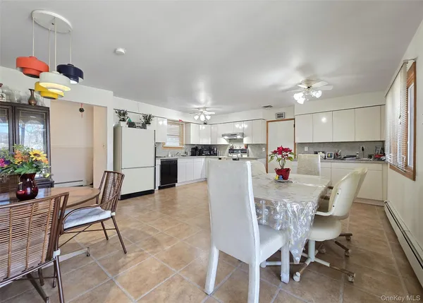$549,000 | 7 Clair Avenue, Holbrook, NY 11741