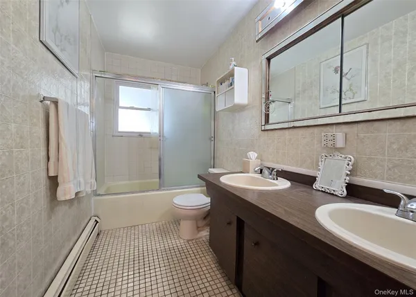 $549,000 | 7 Clair Avenue, Holbrook, NY 11741