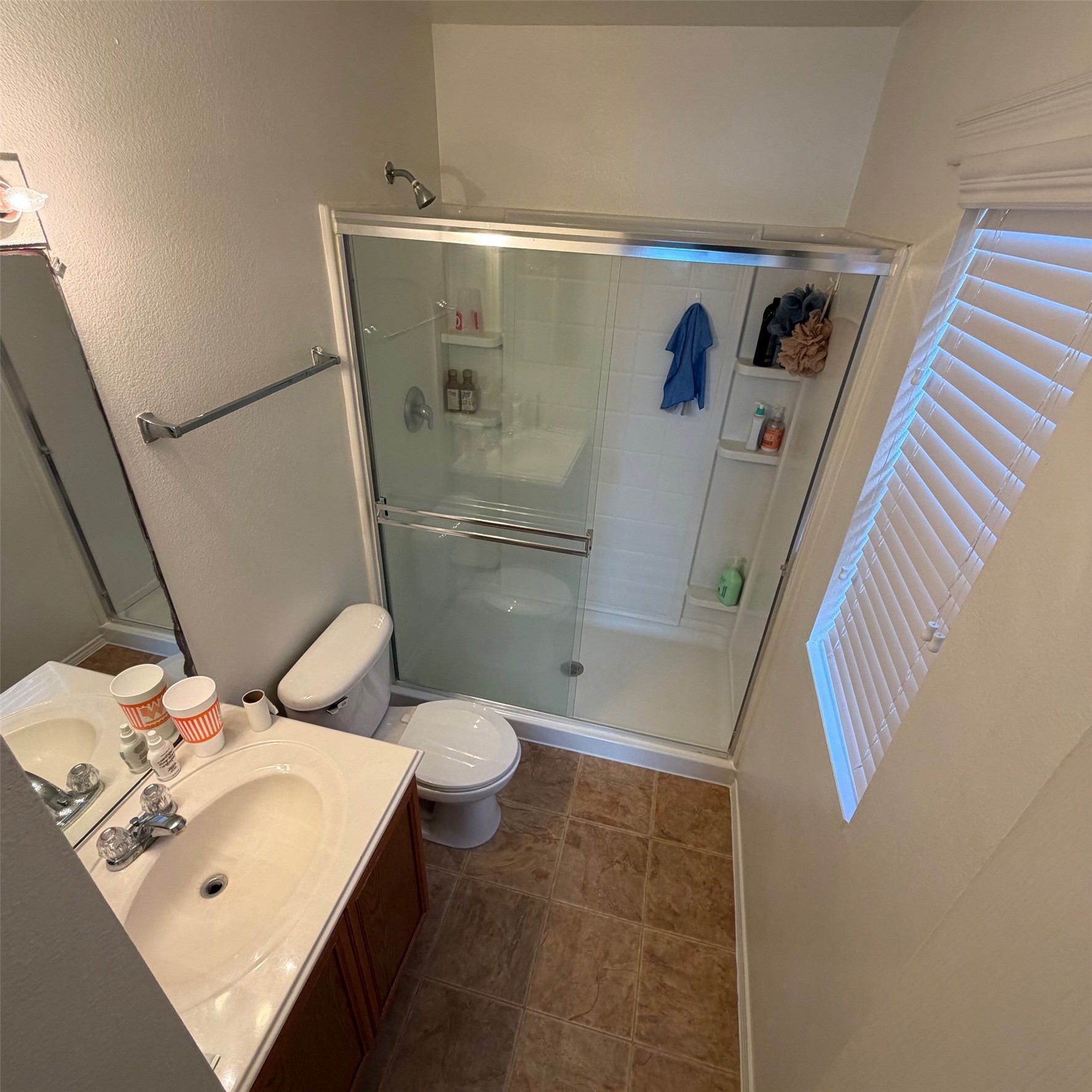 735 Pine Lodge Drive Houston, TX 77090 - Photo 9 of 19 Primary bathroom