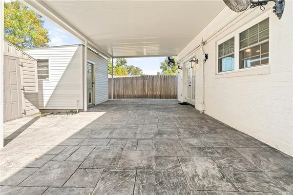 $675,000 | 212 Nelson Drive, River Ridge, LA 70123