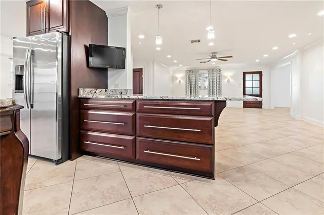 $675,000 | 212 Nelson Drive, River Ridge, LA 70123