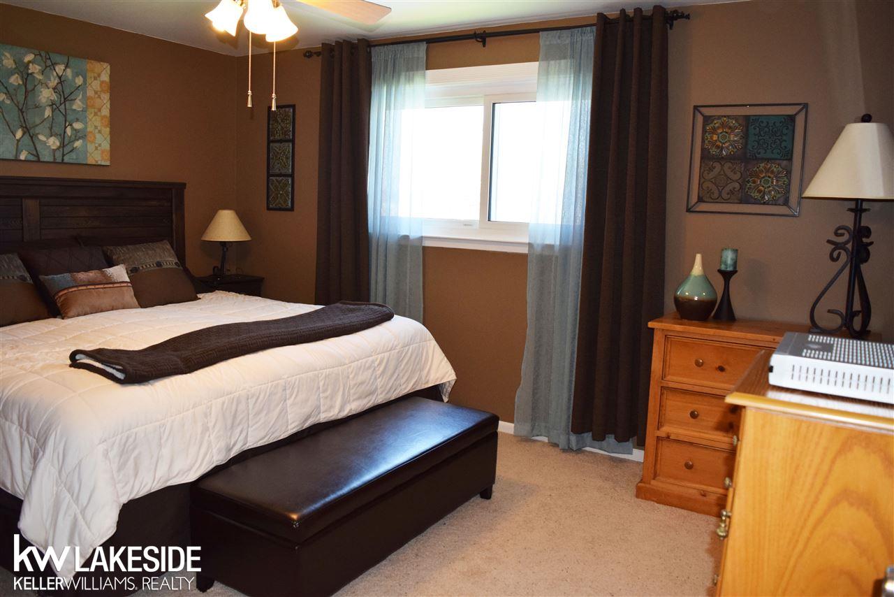5437 Old Cove Road Clarkston, MI 48346 - Photo 20 of 45 31319504-20.JPG