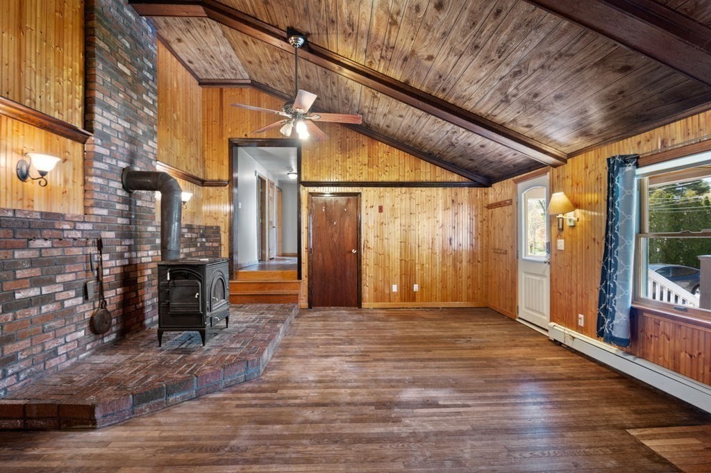 63 Middle Road Amesbury, MA 01913 - Photo 8 of 37