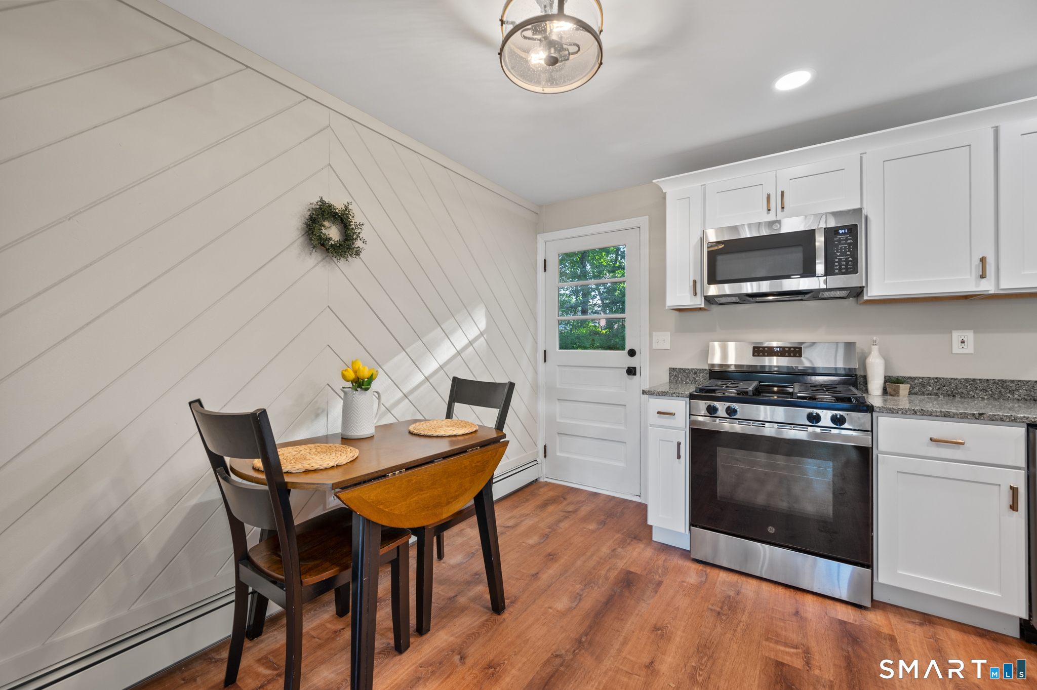 302 Green Road, Unit D Manchester, CT 06042 - Photo 16 of 32