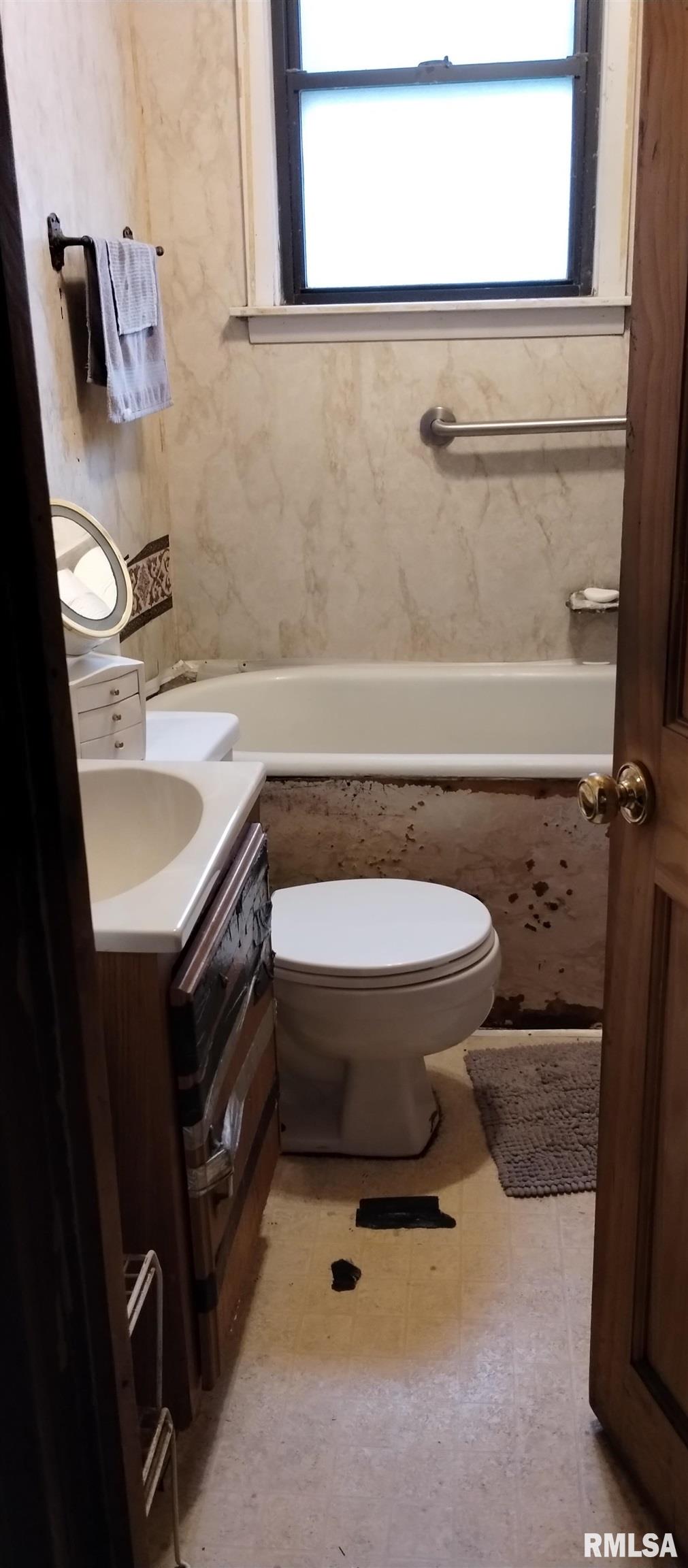 2129 North 16th Street Springfield, IL 62702 - Photo 7 of 11