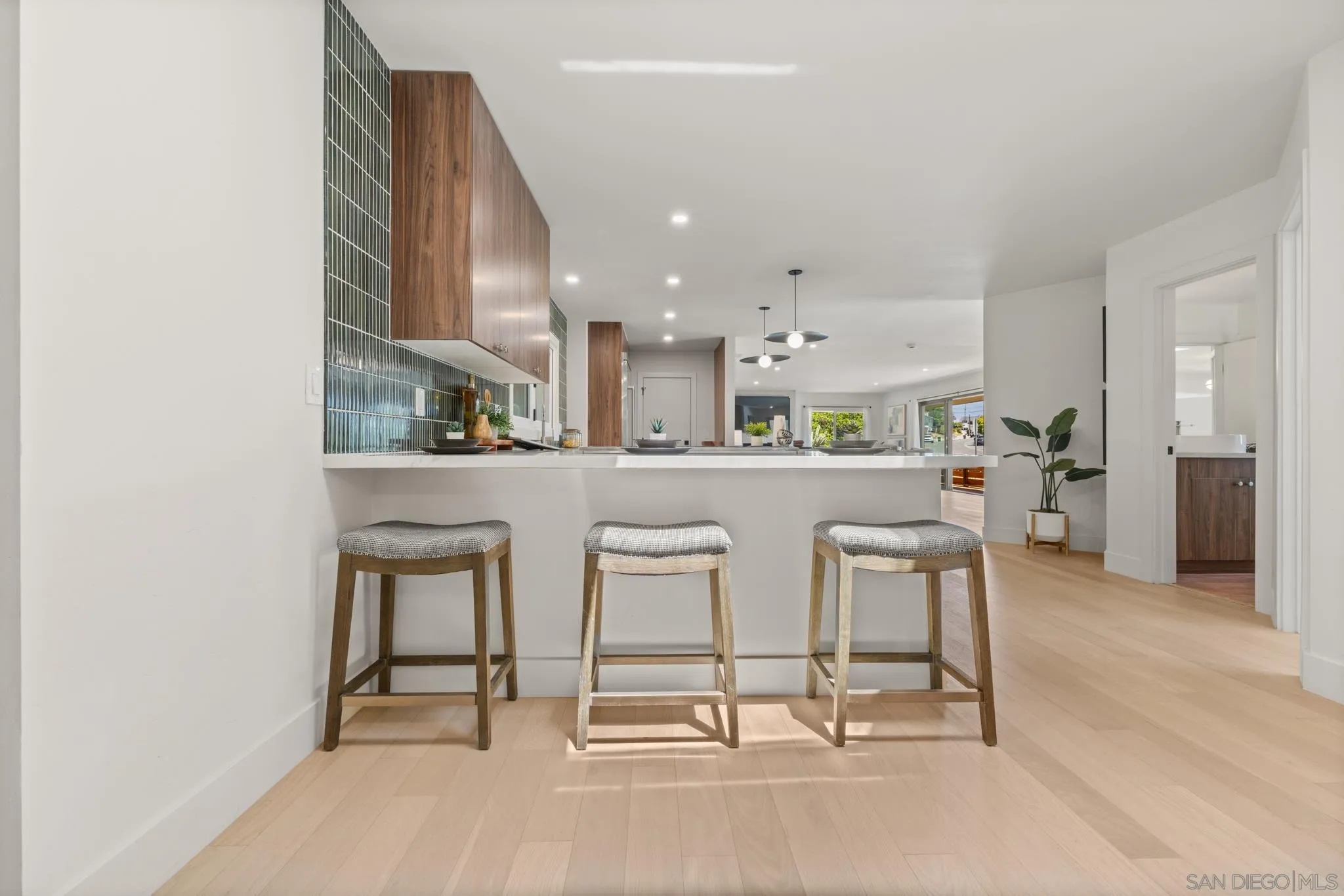 896 La Jolla Rancho Road La Jolla, CA 92037 - Photo 37 of 54