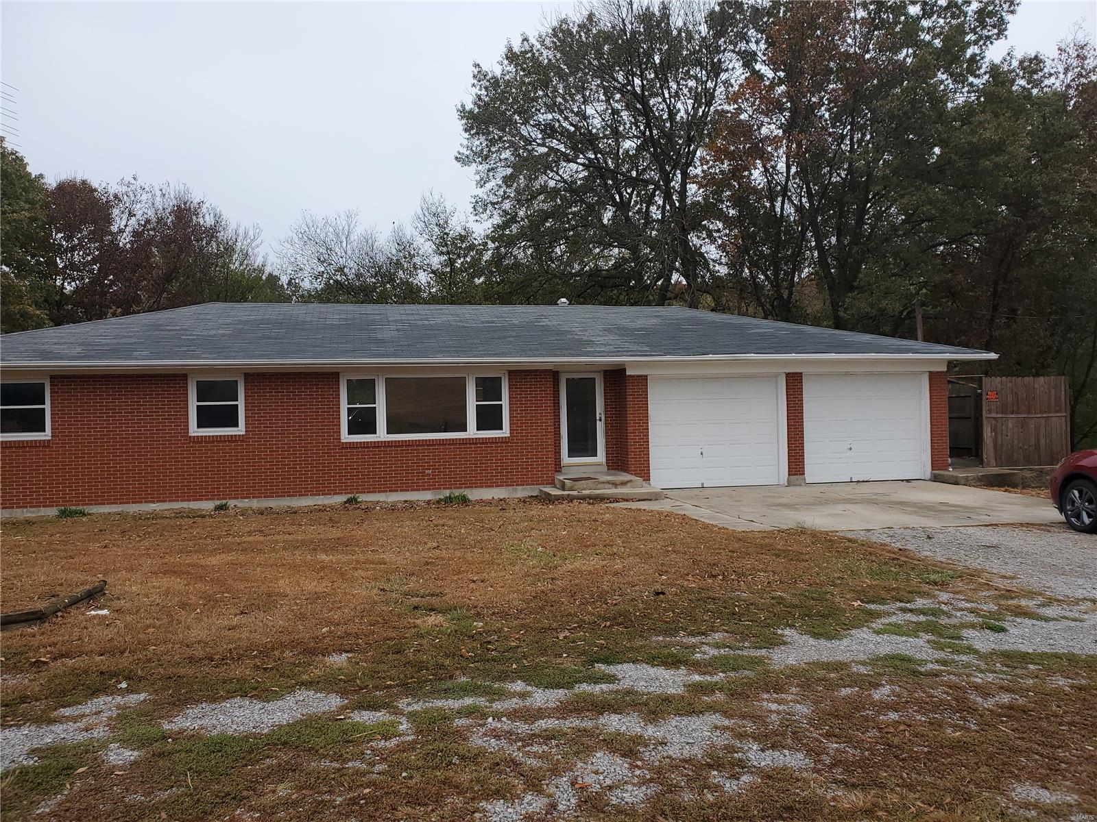 4051 State Rte 150 Chester, IL 62233 - Photo 1 of 55
