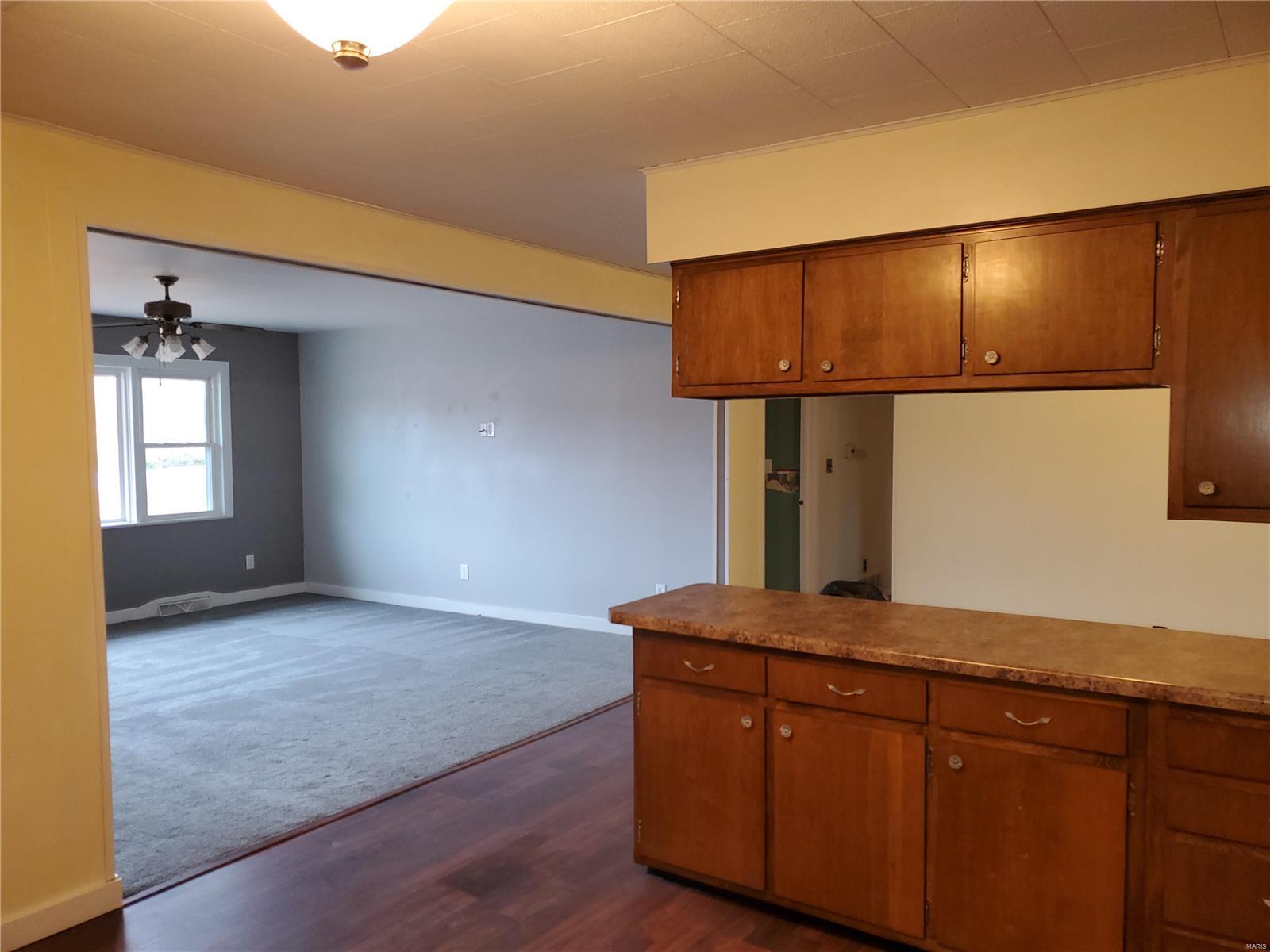 4051 State Rte 150 Chester, IL 62233 - Photo 5 of 55