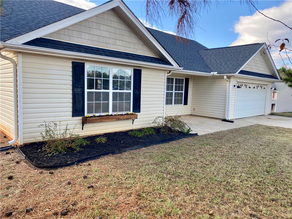 2 Sturbridge Court Belton, SC 29627 - Photo 2 of 21