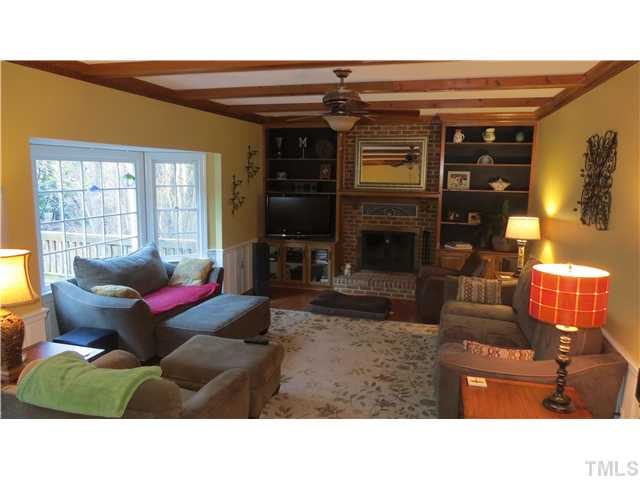 10621 Soma Court Raleigh, NC 27613 - Photo 6 of 20 Den/Family/Great Room