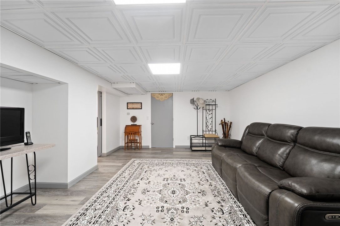 55 Gentry Way Scituate, RI 02857 - Photo 45 of 50 family room