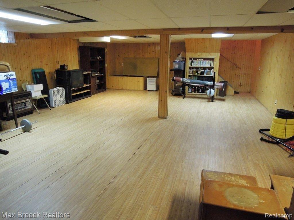 2593 Pine Ridge Road West Bloomfield, MI 48324 - Photo 17 of 21 Spacious Finished Lower Level