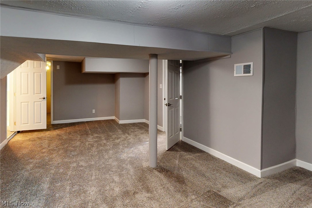 977 Rushleigh Road Cleveland Heights, OH 44121 - Photo 29 of 35