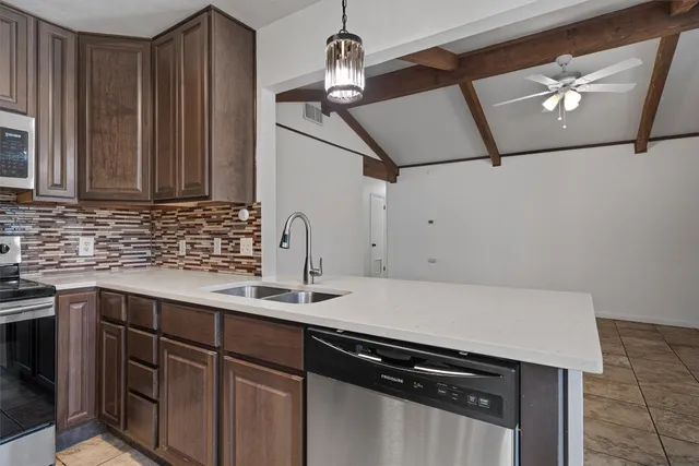 $1,900 | 1912 Terry Lane, Georgetown, TX 78628