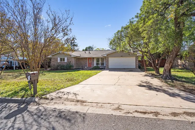 $1,900 | 1912 Terry Lane, Georgetown, TX 78628