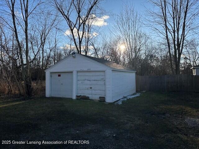 3305 West Jolly Road Lansing, MI 48911 - Photo 3 of 14 j2