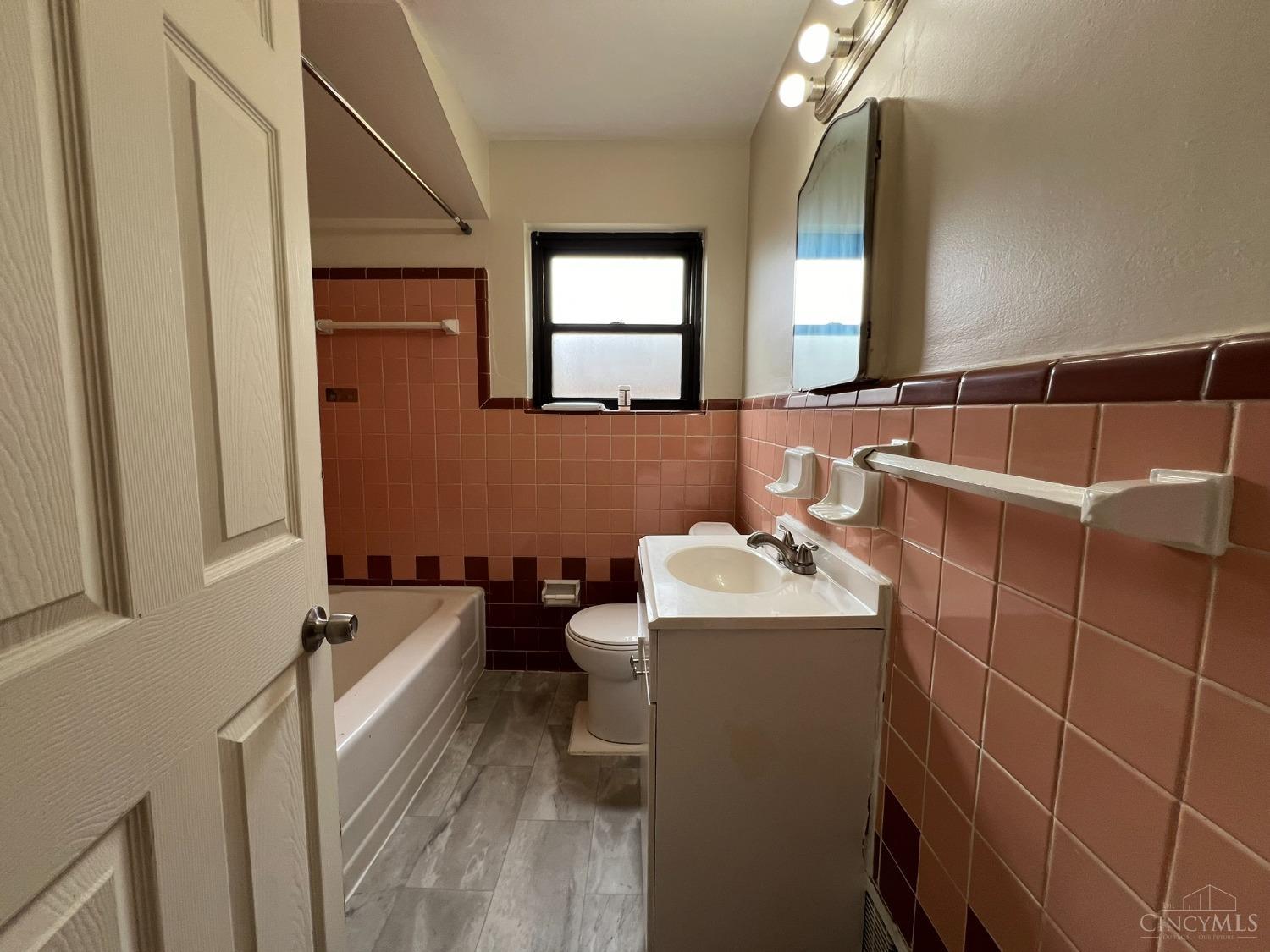 5028 Rapid Run Road Cincinnati, OH 45238 - Photo 9 of 9 Gallery Image 9
