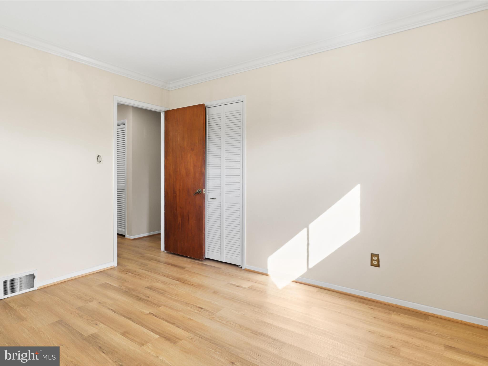 7410 Hogarth Street Springfield, VA 22151 - Photo 29 of 42 Gallery Image 29