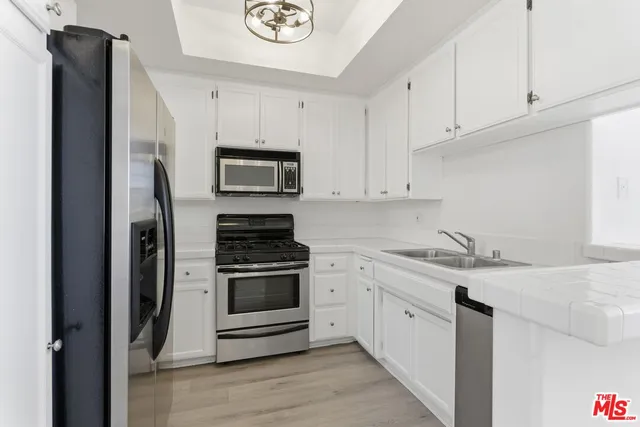 $4,500 | 1225 Armacost Avenue, Unit 304, Los Angeles, CA 90025