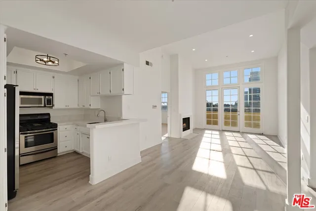 $4,500 | 1225 Armacost Avenue, Unit 304, Los Angeles, CA 90025