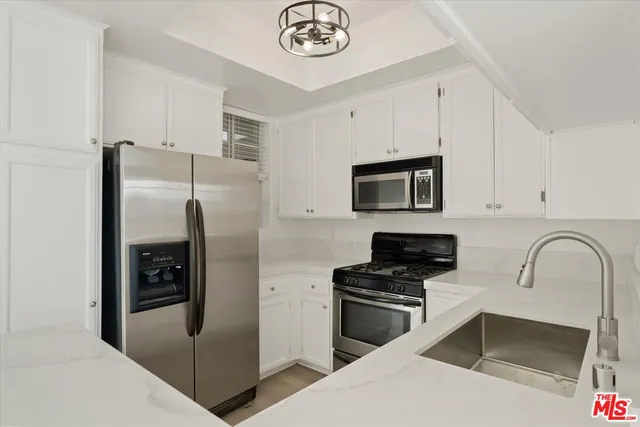 $4,500 | 1225 Armacost Avenue, Unit 304, Los Angeles, CA 90025