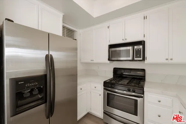 $4,500 | 1225 Armacost Avenue, Unit 304, Los Angeles, CA 90025