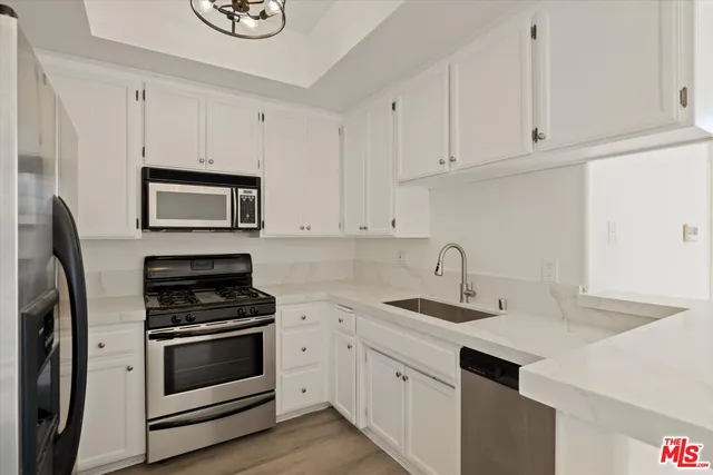 $4,500 | 1225 Armacost Avenue, Unit 304, Los Angeles, CA 90025