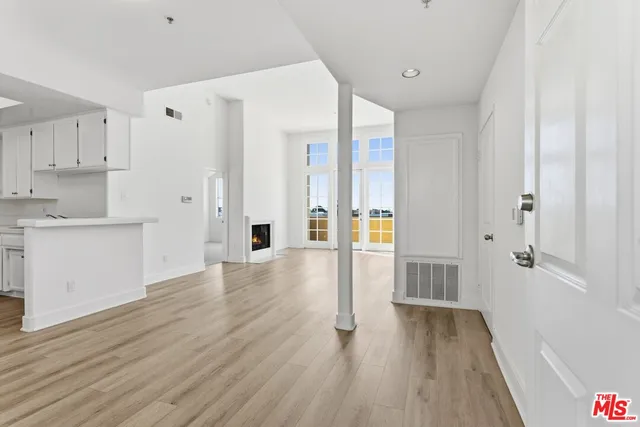 $4,500 | 1225 Armacost Avenue, Unit 304, Los Angeles, CA 90025