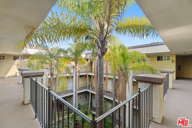 $4,500 | 1225 Armacost Avenue, Unit 304, Los Angeles, CA 90025