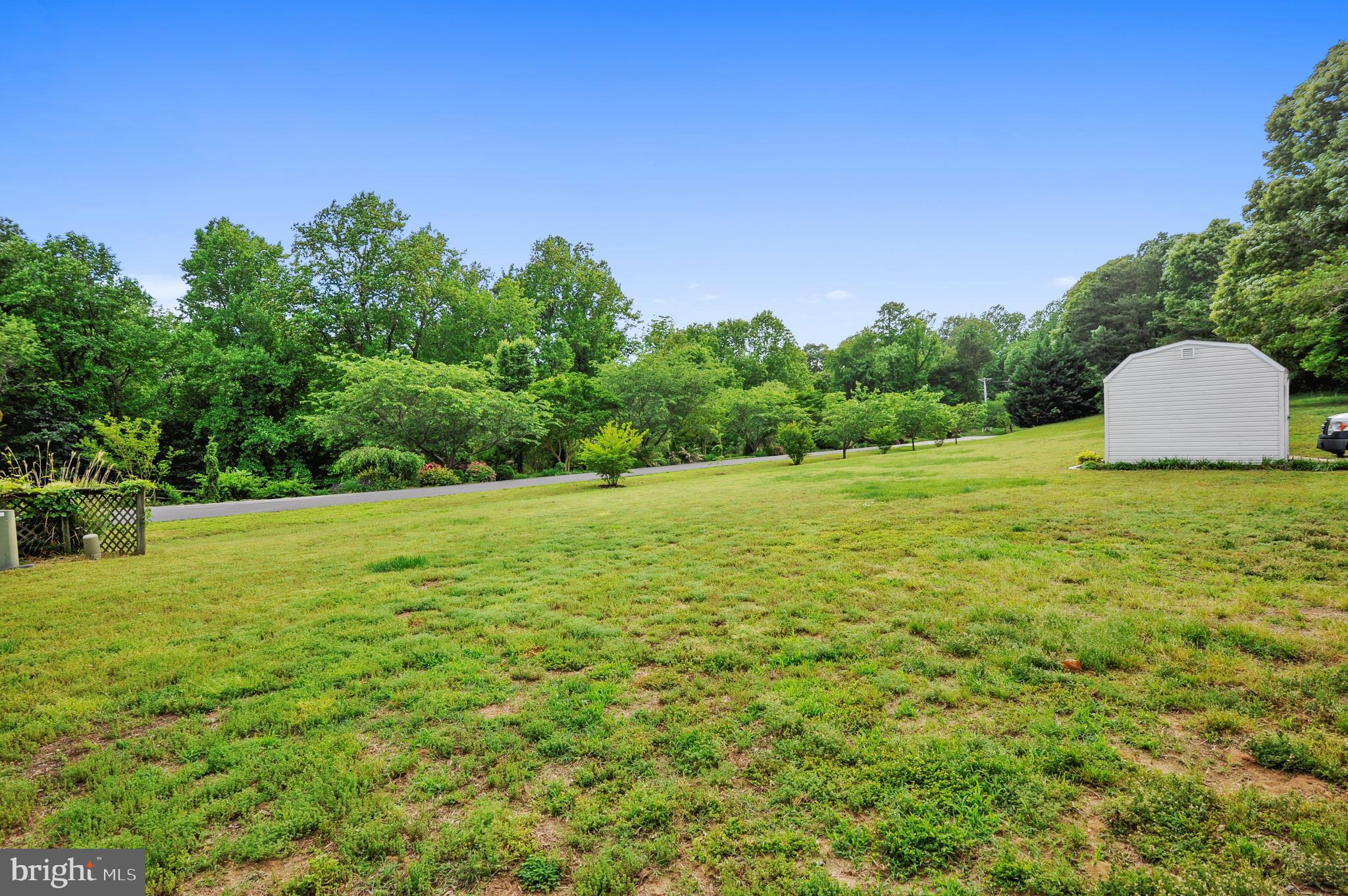 5300 Sheridan Point Road Prince Frederick, MD 20678 - Photo 24 of 50 Side Yard