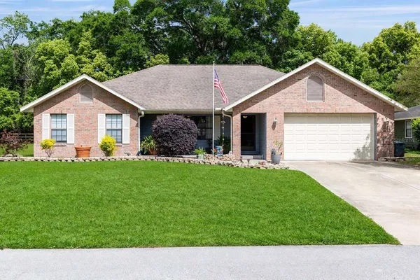 $362,900 | 725 Southeast 56th Avenue, Ocala, FL 34480