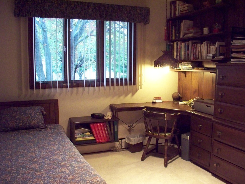 30 Crowningshield Road Worcester, MA 01604 - Photo 14 of 23 Gallery Image 14