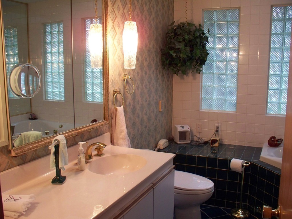 30 Crowningshield Road Worcester, MA 01604 - Photo 15 of 23 Gallery Image 15