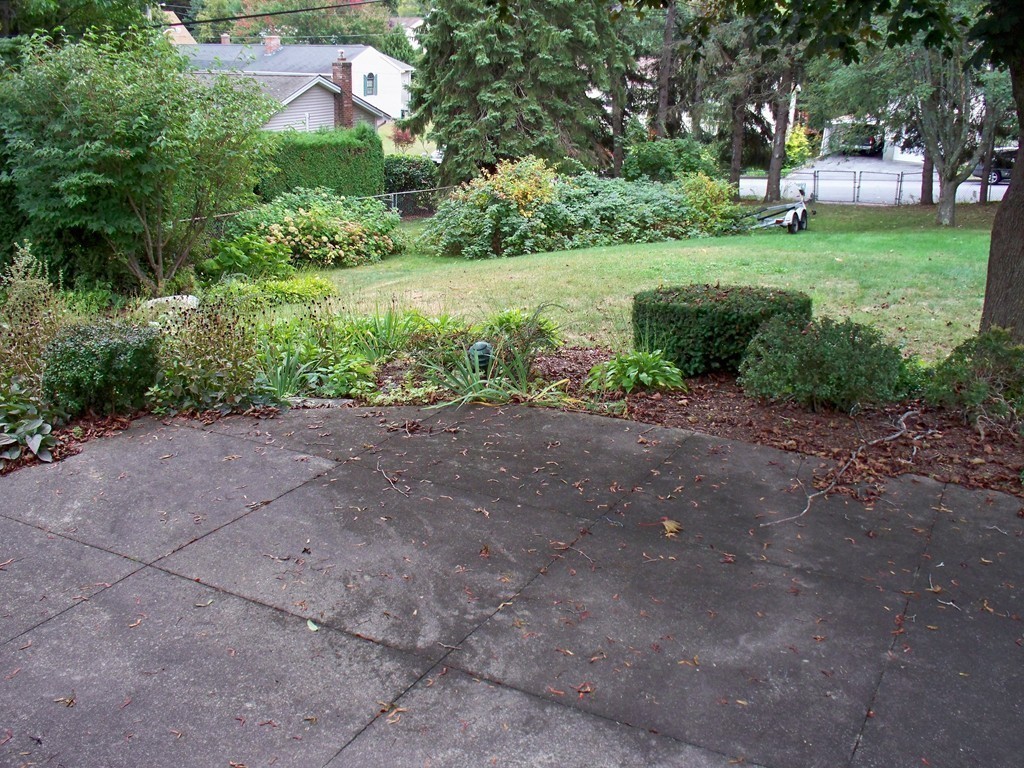 30 Crowningshield Road Worcester, MA 01604 - Photo 22 of 23 Gallery Image 22