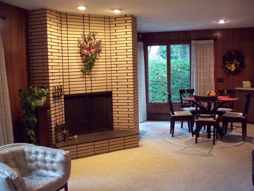 30 Crowningshield Road Worcester, MA 01604 - Photo 6 of 23 Gallery Image 6