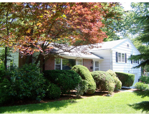 47 Winthrop Road Lexington, MA 02421 - Photo 1 of 11