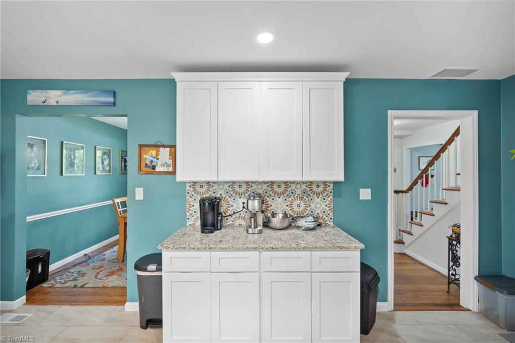 1001 Oakview Road High Point, NC 27265 - Photo 20 of 35