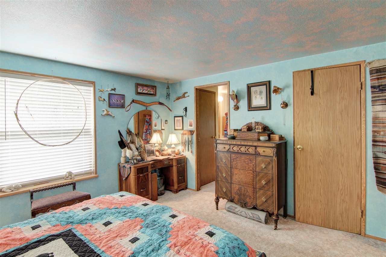 4668 Price Road Clayton, WA 99110 - Photo 10 of 20