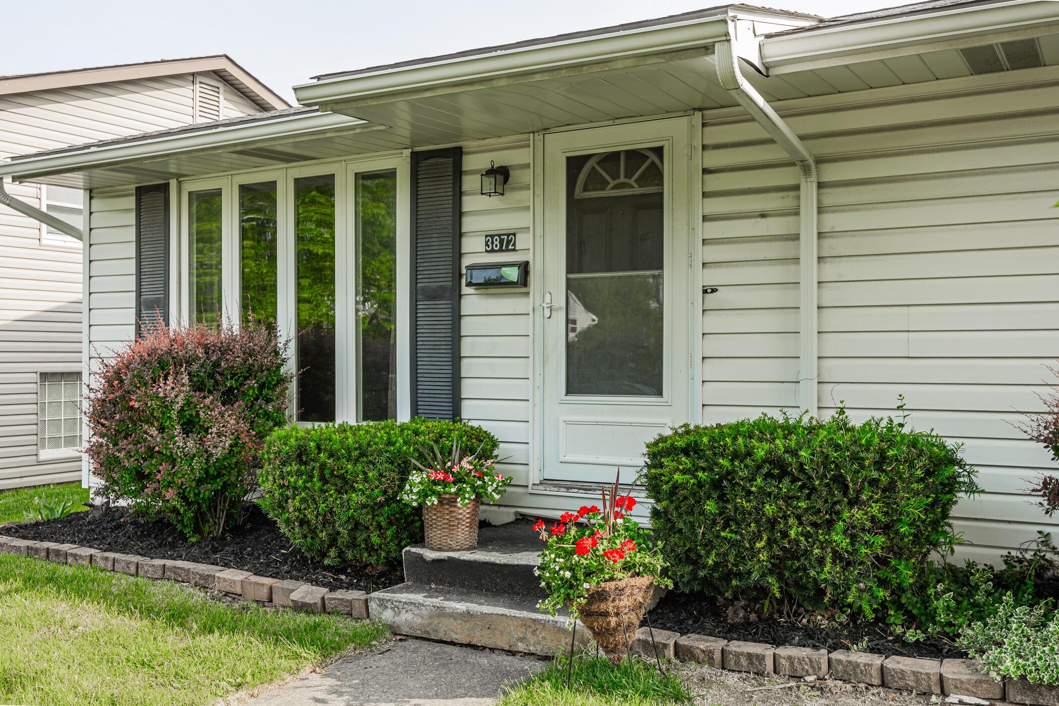 3872 Lynward Road Columbus, OH 43228 - Photo 45 of 47 Front of the Home
